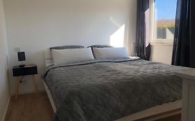 Modernes 2,5 Zimmer Apartment In Eppelborn, Privater Eingang, Eigener Parkplatz Und Terrasse, Deine Ferienwohnung In Eppelborn Mitten Im Herzen Des Saarlandes